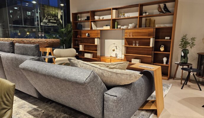 dcc8d92c-db5f-4965-9dc4-4cc5ea05eb1d